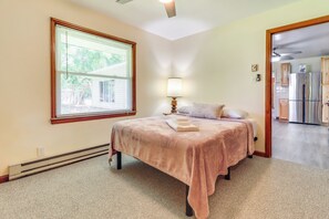 Interior - Home ~ 17 Mi to Detroit w/ Patio & Grill! (Southfield)