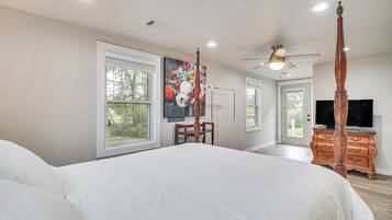 Cottage (2 Bedrooms) | Interior