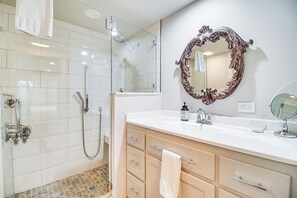 Interior - Rural Spiro Getaway w/ Private Deck! (Spiro)