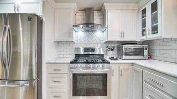 Cottage (2 Bedrooms) | Interior