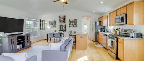 House (4 Bedrooms) | Front of property