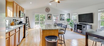 Warrenton Gem: Walk to Downtown!