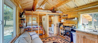 Trout Creek Tiny House w/ Mtn Views & Fireplace