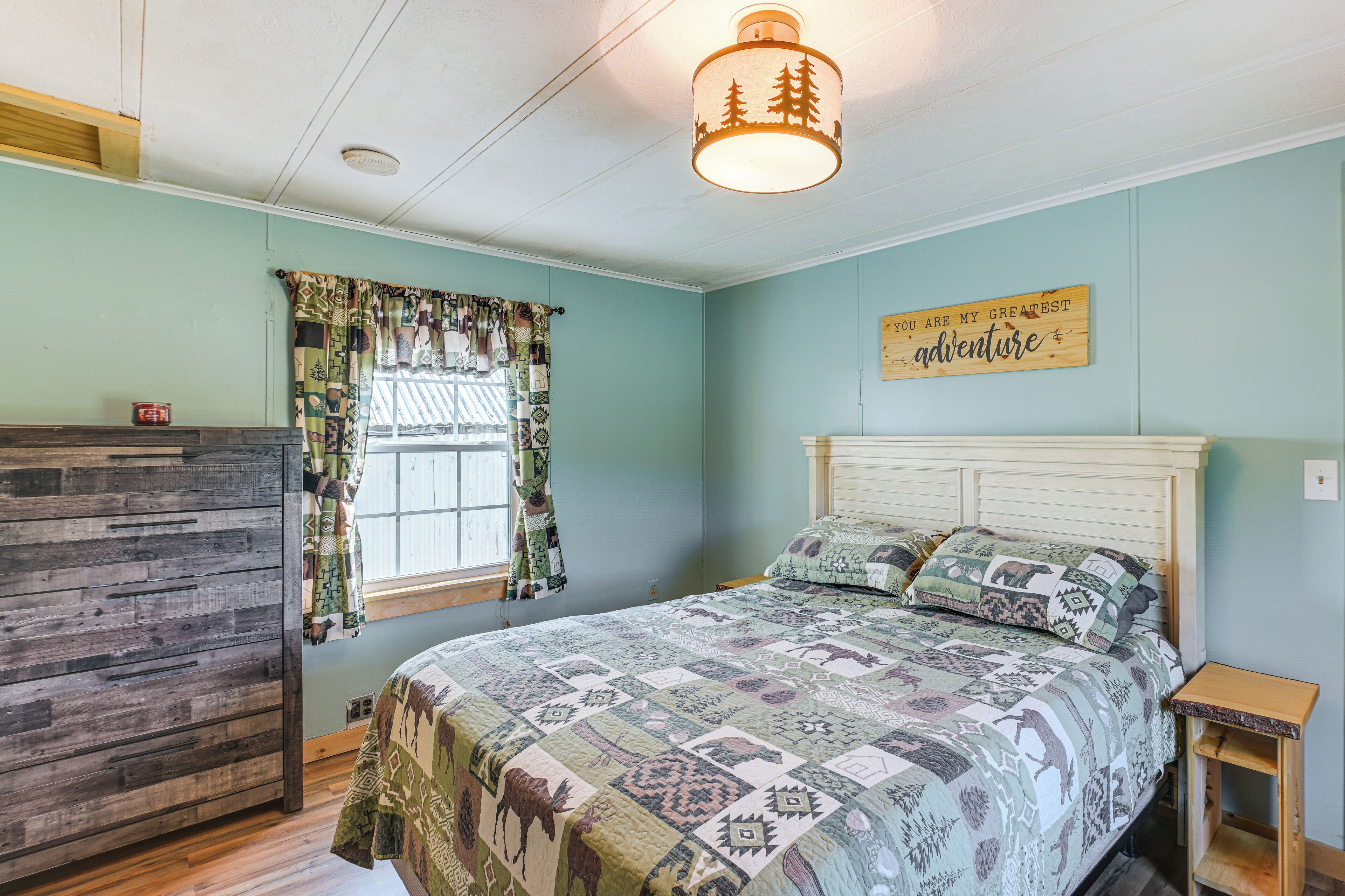 House (2 Bedrooms) | Interior
