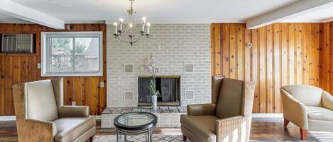 House (3 Bedrooms) | Front of property