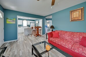 Interior - Hopkinsville Home Near Parks & Museums! (Hopkinsville)