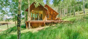 Mountain-view Ranch w/ 200 Acres in Angel Fire