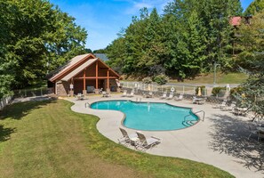 Indoor pool - Indoor Pool, Pingpong, Karaoke/Theater, Hot tub (Pigeon Forge)