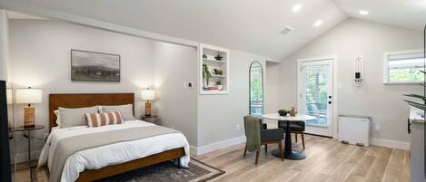 Strykejern/-brett, wi-fi og sengetøy