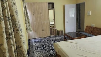 Comfort suite, uitzicht op rivier | Luxe beddengoed, pillowtop-bedden, geluiddichte muren, gratis wifi
