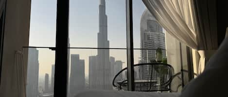 1 slaapkamer, een bureau, een strijkplank/strijkijzer, wifi