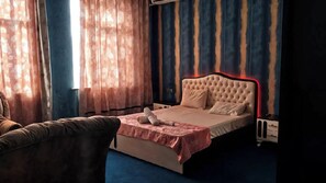 Comfort Single Room, City View