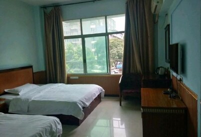 Kaiyi Hotel