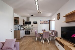 公寓 | 2 間臥室、網路服務