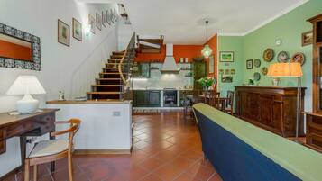 House, Balcony, Hill View | Private kitchen | Full-sized fridge, microwave, oven, stovetop