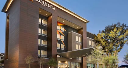 La Quinta Inn & Suites By Wyndham Austin South