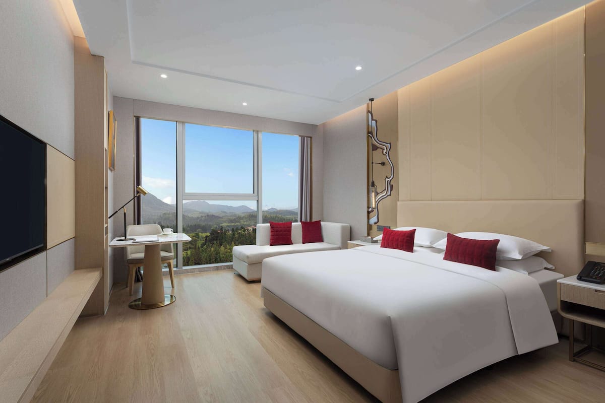 Deluxe Room, 1 King Bed, Non Smoking
