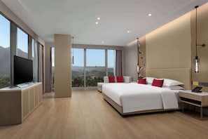 Suite, 1 King Bed, Smoking, City View - Ramada By Wyndham Zhouning (Ningde)
