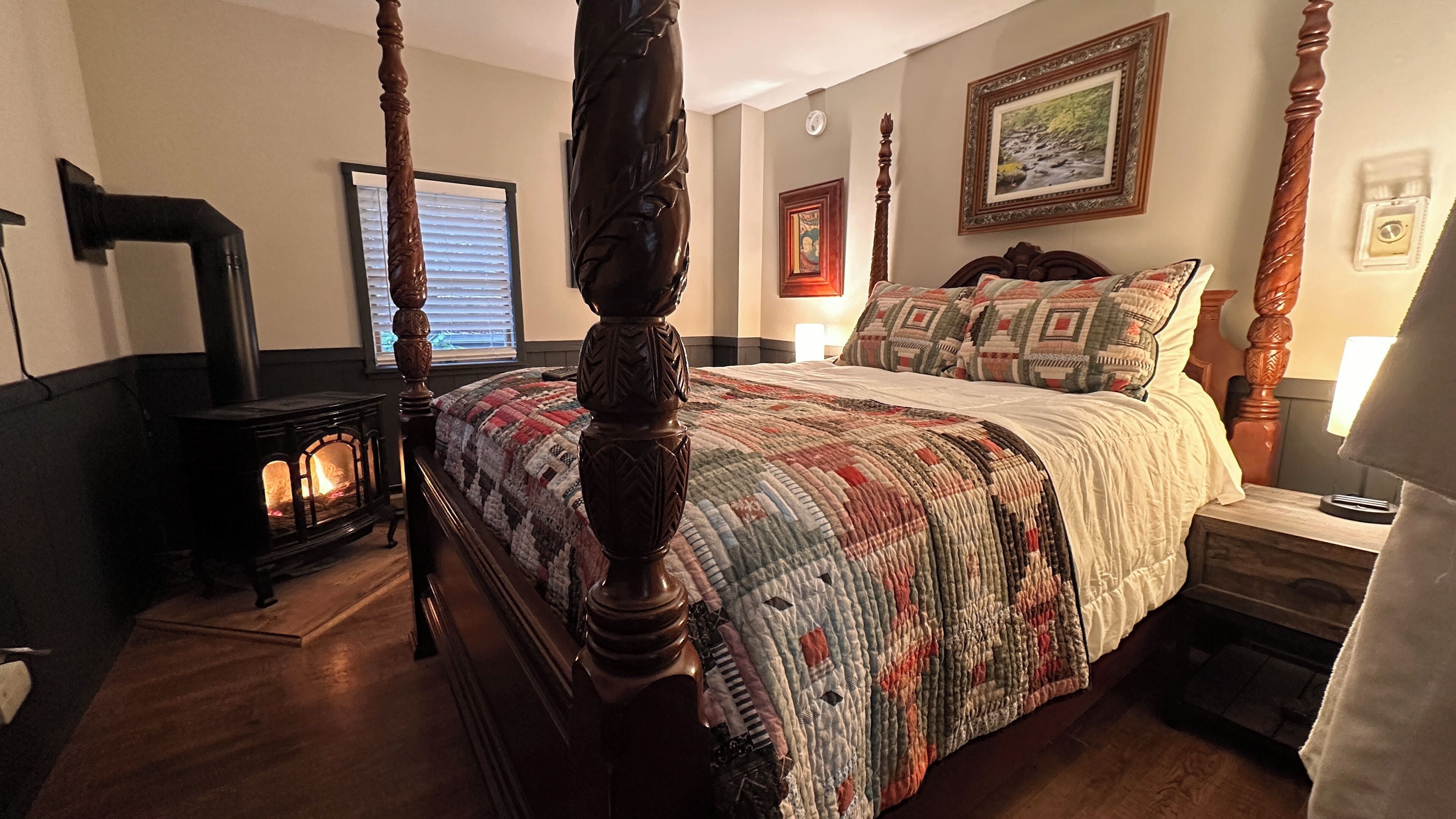 2 bedrooms, iron/ironing board, travel crib, free WiFi