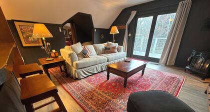 Trout River Suite - Amazing 1BR suite with deck overlooking the Trout River & only 7 minutes to Jay Peak Resort. With Breakfast Included!