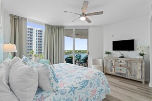 2 bedrooms, desk, iron/ironing board, free WiFi