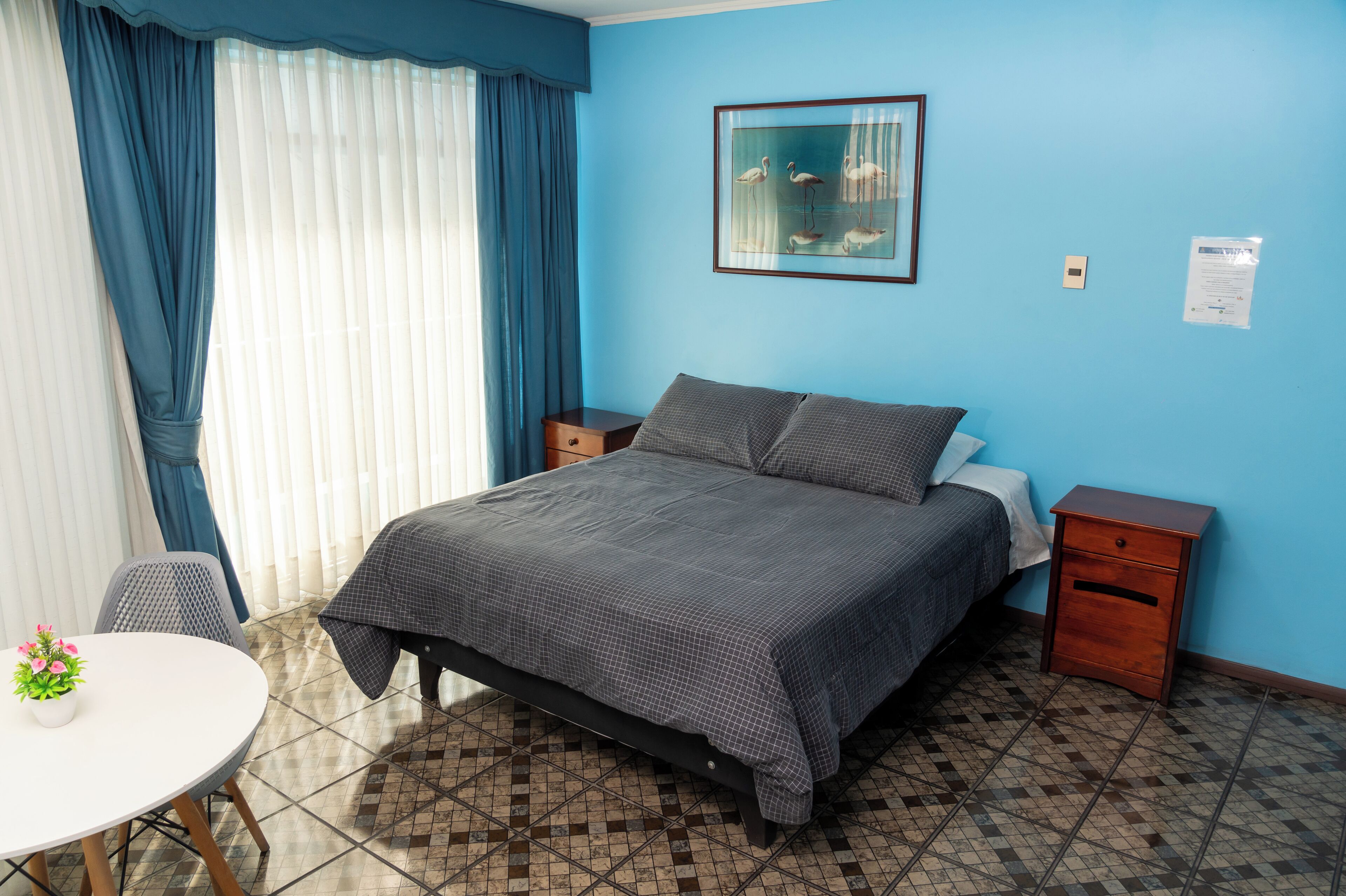 Deluxe Room, 1 Queen Bed, Private Bathroom, City View | Free WiFi, bed sheets