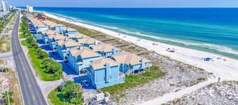 Beautiful, 2 Bed/2 Bath Pet Friendly Gulf Front Townhome at Portside Villas!