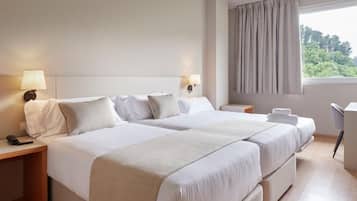 Kamar Triple | 1 kamar tidur, selimut bulu angsa, minibar, dan brankas