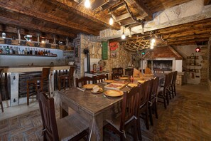Villa | 4 bedrooms, Internet
