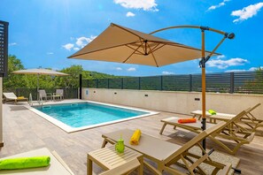 Villa | 4 bedrooms, Internet - Villa Betelgeuse Supernova (Novi Vinodolski)