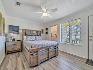 1 Schlafzimmer, BĂŒgeleisen/BĂŒgelbrett, WLAN, BettwĂ€sche