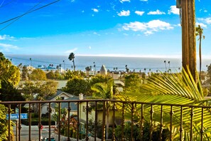 Property grounds - Amazing Reviews/Ocean Views, 5Mins To Beach/Eatery (Ventura)