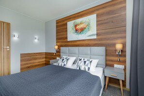 1 bedroom, bed sheets - Elegant Szczecin Apartment by Renters (Szczecin)