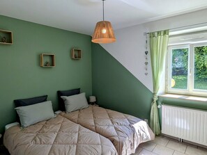 3 bedrooms, free WiFi, bed sheets