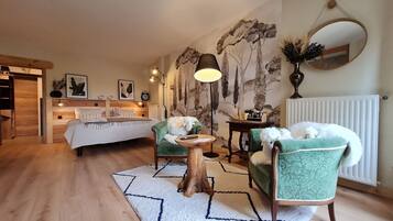 1 chambre, bureau, draps fournis