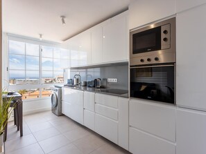 Fridge, microwave, oven, coffee/tea maker - Modern Apartment with View, Pool and Parking - 4 Guests (Adeje)