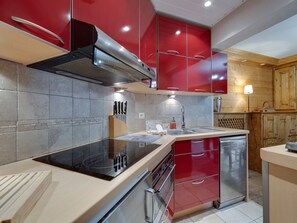 Kühlschrank, Ofen, Geschirrspüler, Toaster