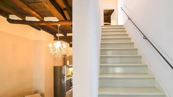 Handrails in stairways