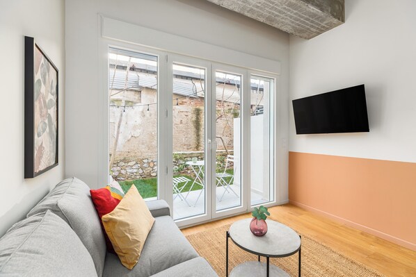 Standard Room | Living area
