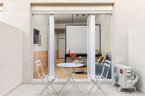 Standard Room | Terrace/patio