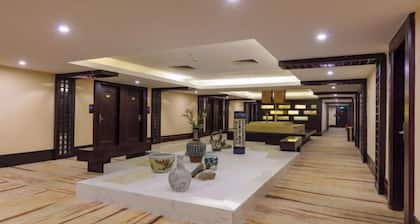Jin Yu Hotel (Zhuhai Gongbei Port Pedestrian Street)