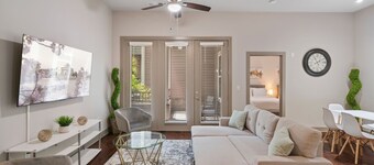 Loft | Spacious | Free-Parking
