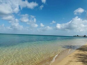 Sulla spiaggia, teli da spiaggia