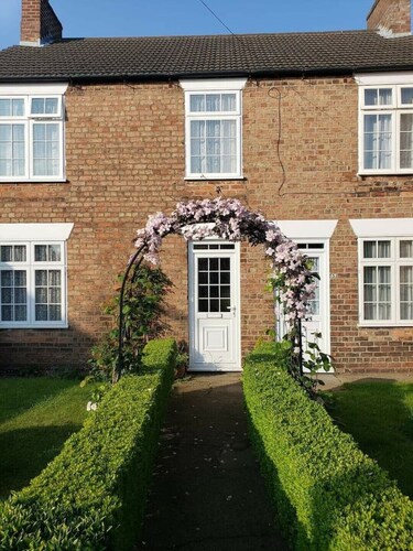 Lavender Cottage, a pretty period cottage in Louth