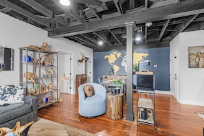Standard Condo, 1 Bedroom, Non Smoking | Living room