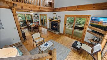 Smart TV, fireplace, video games