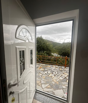 Standard Triple Room, Mountain View | Free WiFi, bed sheets - Kurora e Gjelber Resort (Tomin)