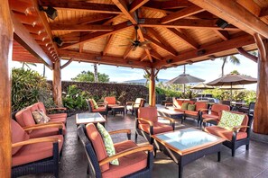 Terrace/patio - KBM Resorts | FREE CAR | Hali'i Kai | 3-Bedroom Condo with Luxury Amenities, A/C! HLI-19G (Waikoloa)