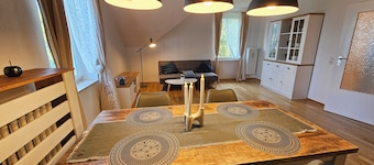 Gemütliche und neu Eingerichtete Dachgeschosswohnung in Bad Wilhelmshöhe