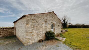 La Maisonnette | Soundproofing, iron/ironing board, free WiFi